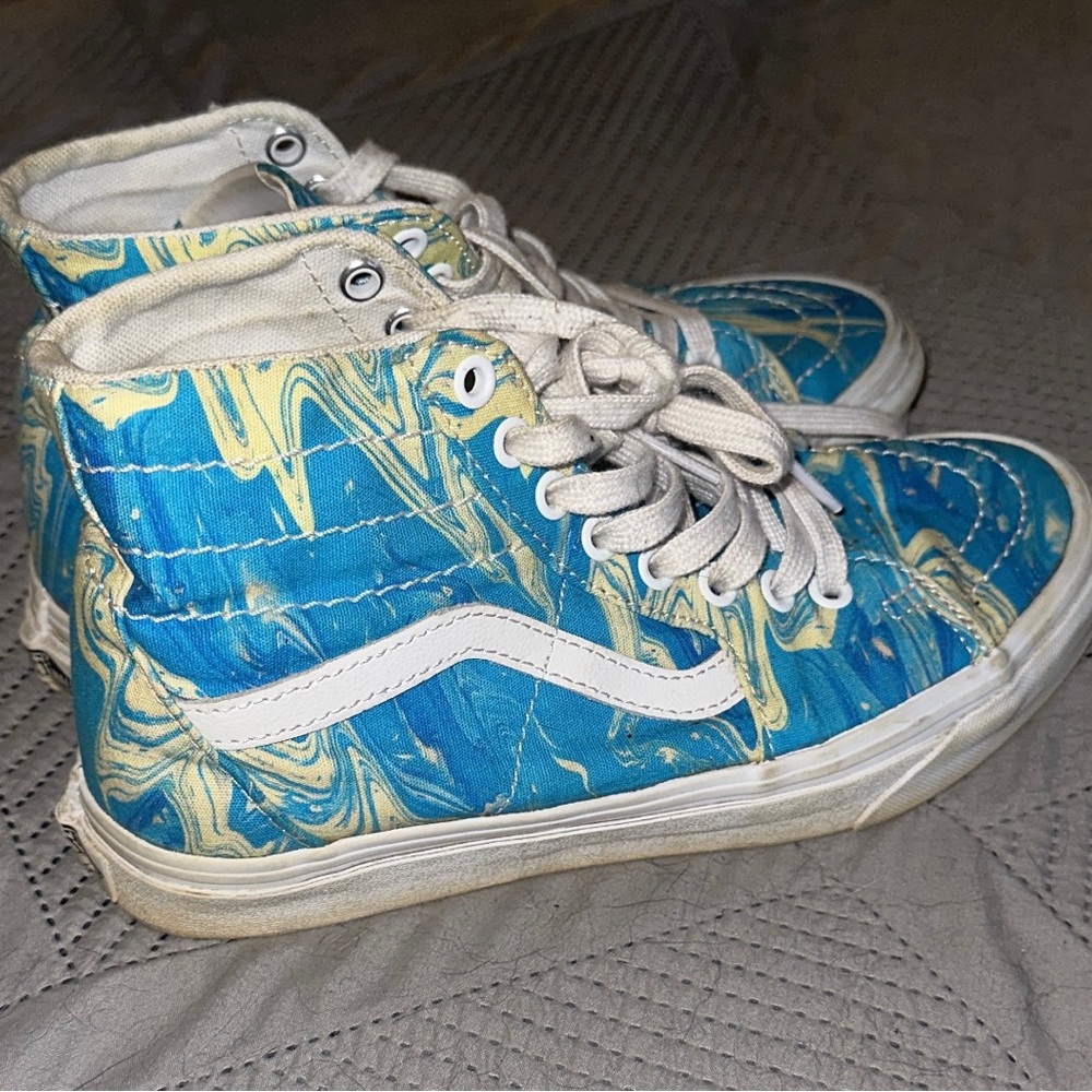 Size 7 Women HighTop Vans